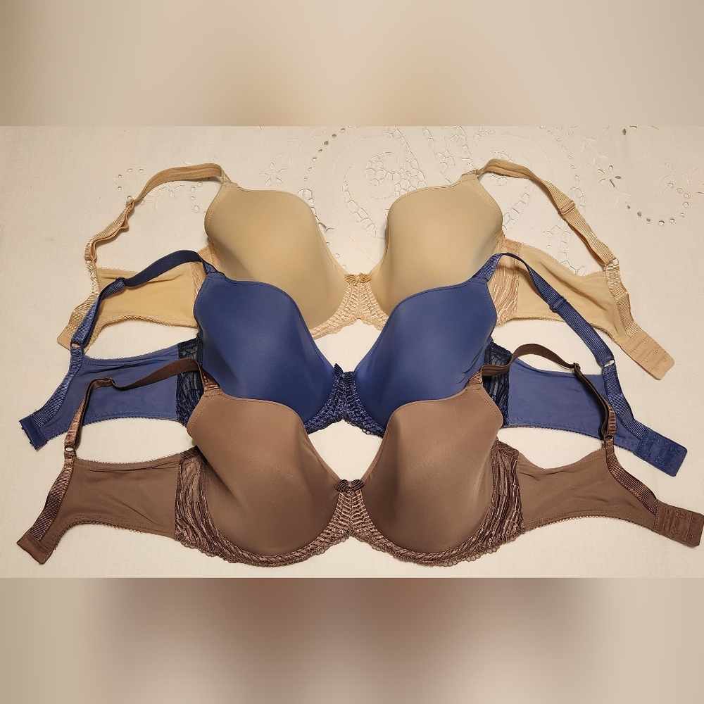 NWOT 3 Wacoal La Femme Contour Bras 853117 (38G)